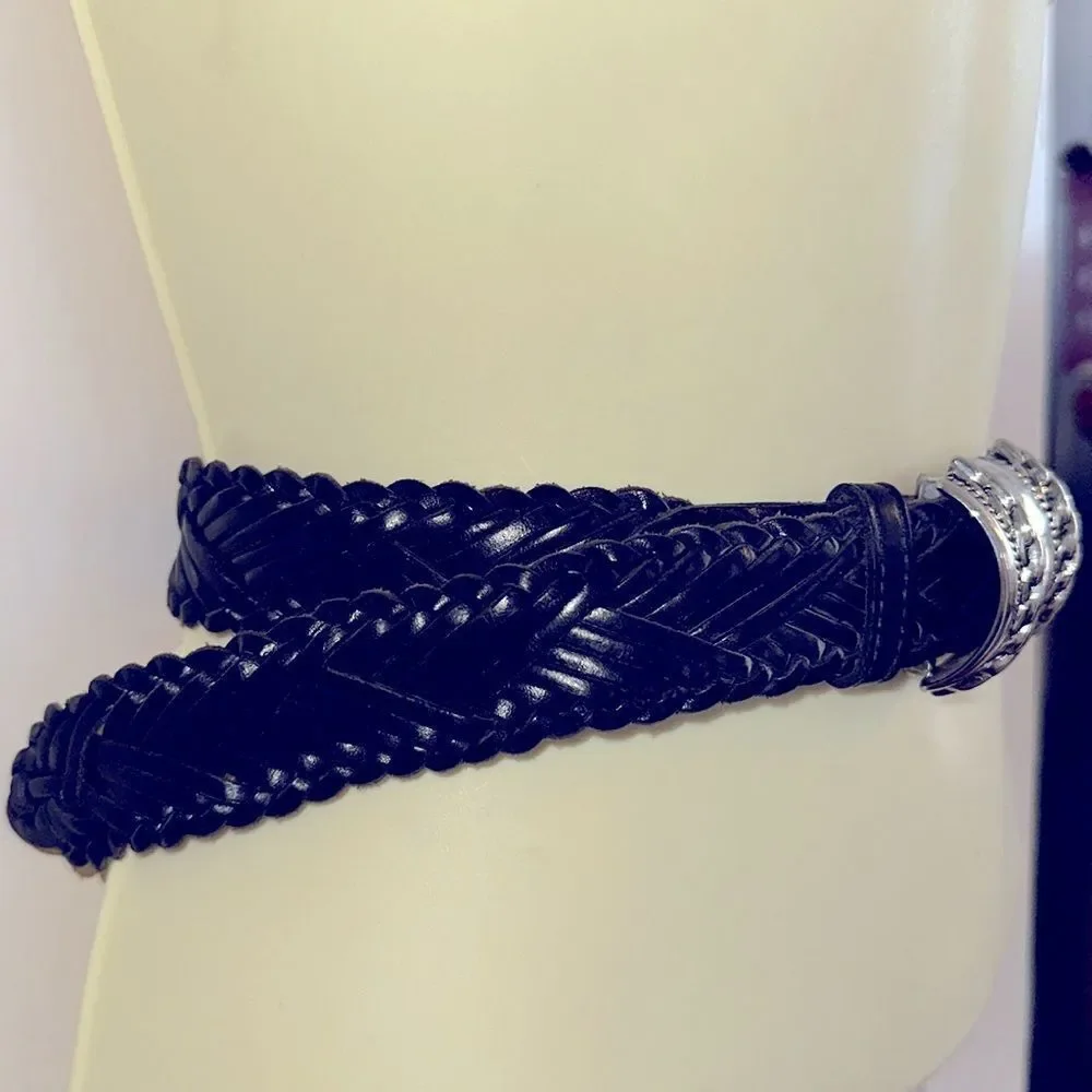 Vintage Ann Taylor black woven leather belt with silver‎ barrel shaped buckle